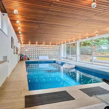 فيلة Luxury Emg Braunschweig - *
