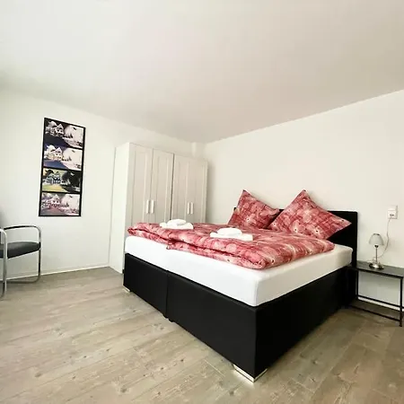 Luxury Emg Braunschweig - فيلة *